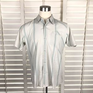 Quicksilver Mens Button-Up Short Sleeve NWOT Large